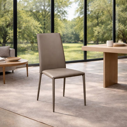 Sedia Finessa in ecopelle tortora impilabile