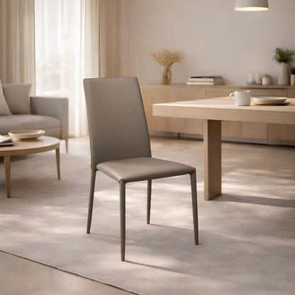 Sedia Finessa in ecopelle tortora impilabile